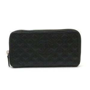 CHANEL Black Diamond Leather Logo Wallet